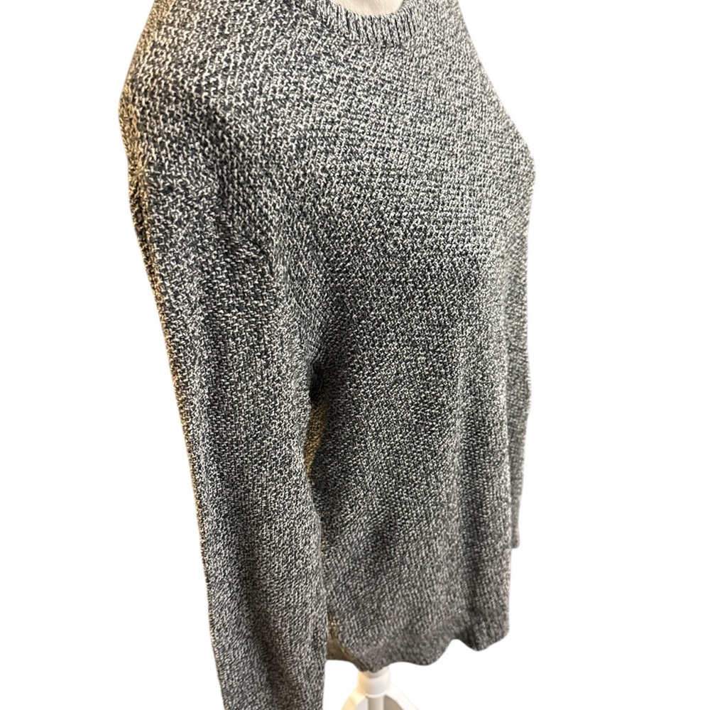 100% cotton American Eagle Outfitters  Gray Crewneck Sweater - Picture 2 of 5
